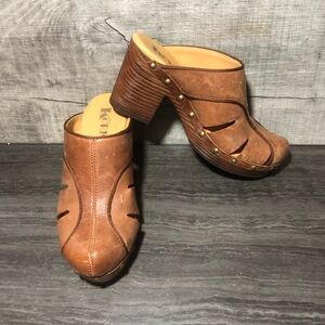 Kork-Ease Women’s Nenah brown distressed size 6M Leather Mule Clogs
